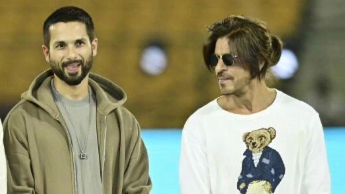 shah-rukh-khanshahid-kapoor-prepare-for-womens-premier-league-2024-former-rehearses-on-jhoome-jo-pathaan-viral-videos